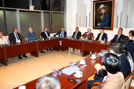 Presidente Daniel Ortega en encuentro con delegación de empresa estatal PowerChina