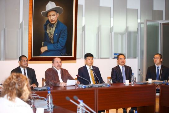 Presidente Daniel Ortega en encuentro con delegación de empresa estatal PowerChina