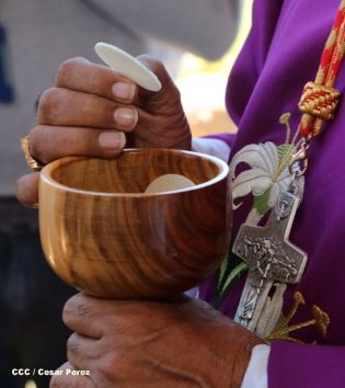 Cardenal Brenes preside conmemoración del 24 aniversario de la partida de Fray Odorico D'Andrea