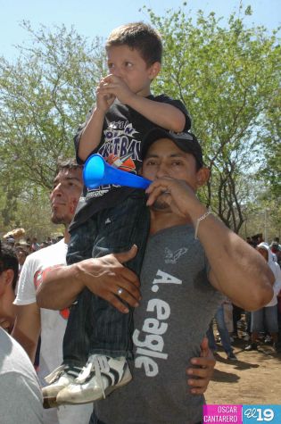 Miles de jóvenes se dieron cita en Estadio Virtual