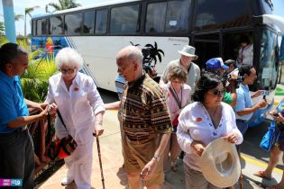 Turistas extranjeros disfrutan de espacios de recreación en Managua