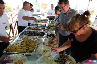 Turistas extranjeros disfrutan de espacios de recreación en Managua