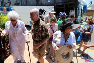 Turistas extranjeros disfrutan de espacios de recreación en Managua