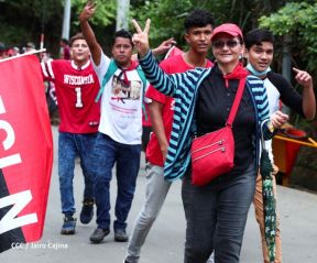 Conmemoran el 43 aniversario del Repliegue a El Vapor