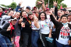 Conmemoran el 43 aniversario del Repliegue a El Vapor