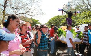 Cardenal Brenes y fieles católicos realizan cuarta peregrinación hacia el Santuario de Nuestro Señor de Esquipulas en La Conquista