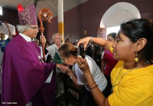 Cardenal Brenes y fieles católicos realizan cuarta peregrinación hacia el Santuario de Nuestro Señor de Esquipulas en La Conquista