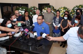 Homenaje póstumo al periodista Carlos Salgado
