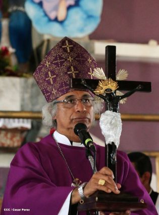Cardenal Brenes y fieles católicos realizan cuarta peregrinación hacia el Santuario de Nuestro Señor de Esquipulas en La Conquista