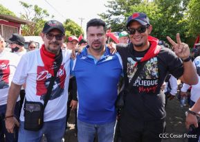 Caminata en homenaje a los héroes y mártires del Repliegue Táctico