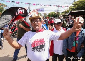 Caminata en homenaje a los héroes y mártires del Repliegue Táctico