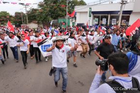 Caminata en homenaje a los héroes y mártires del Repliegue Táctico