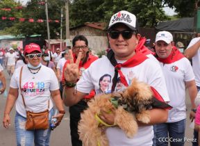 Caminata en homenaje a los héroes y mártires del Repliegue Táctico