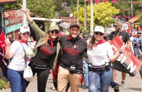 Caminata en homenaje a los héroes y mártires del Repliegue Táctico