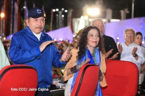 Presidente Daniel Ortega y Compañera Rosario presiden acto del 43/19 de la Revolución Sandinista