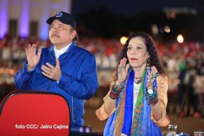 Presidente Daniel Ortega y Compañera Rosario presiden acto del 43/19 de la Revolución Sandinista