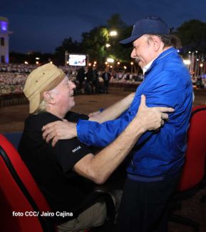 Presidente Daniel Ortega y Compañera Rosario presiden acto del 43/19 de la Revolución Sandinista
