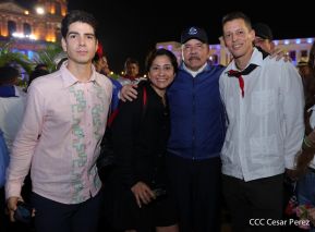 Presidente Daniel Ortega y Compañera Rosario presiden acto del 43/19 de la Revolución Sandinista