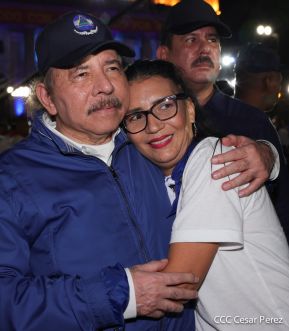 Presidente Daniel Ortega y Compañera Rosario presiden acto del 43/19 de la Revolución Sandinista