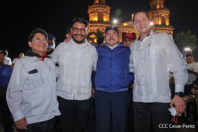 Presidente Daniel Ortega y Compañera Rosario presiden acto del 43/19 de la Revolución Sandinista