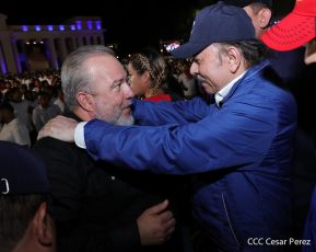 Presidente Daniel Ortega y Compañera Rosario presiden acto del 43/19 de la Revolución Sandinista
