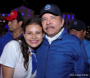 Presidente Daniel Ortega y Compañera Rosario presiden acto del 43/19 de la Revolución Sandinista