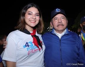 Presidente Daniel Ortega y Compañera Rosario presiden acto del 43/19 de la Revolución Sandinista
