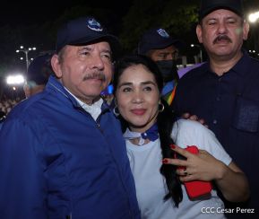 Presidente Daniel Ortega y Compañera Rosario presiden acto del 43/19 de la Revolución Sandinista