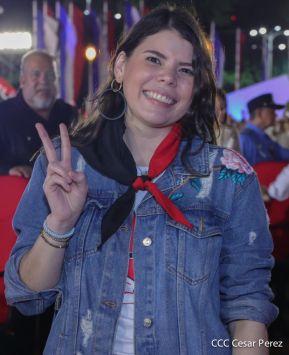 Presidente Daniel Ortega y Compañera Rosario presiden acto del 43/19 de la Revolución Sandinista