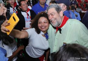 Presidente Daniel Ortega y Compañera Rosario presiden acto del 43/19 de la Revolución Sandinista