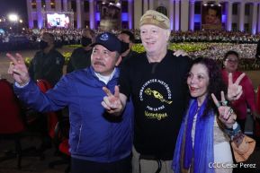 Presidente Daniel Ortega y Compañera Rosario presiden acto del 43/19 de la Revolución Sandinista