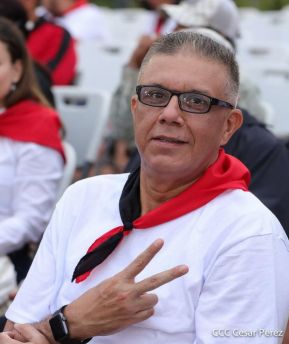 Presidente Daniel Ortega y Compañera Rosario presiden acto del 43/19 de la Revolución Sandinista