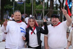 Presidente Daniel Ortega y Compañera Rosario presiden acto del 43/19 de la Revolución Sandinista