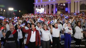 Presidente Daniel Ortega y Compañera Rosario presiden acto del 43/19 de la Revolución Sandinista