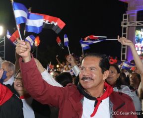 Presidente Daniel Ortega y Compañera Rosario presiden acto del 43/19 de la Revolución Sandinista