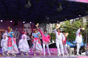 ¡Sí, el Arte es el Azul...!