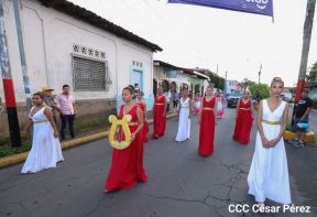¡Sí, el Arte es el Azul...!