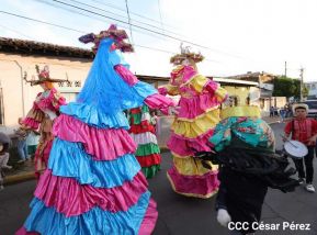 ¡Sí, el Arte es el Azul...!
