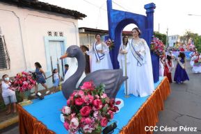 ¡Sí, el Arte es el Azul...!