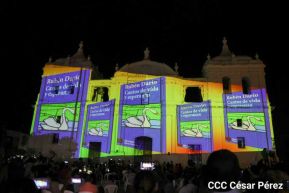 ¡Sí, el Arte es el Azul...!