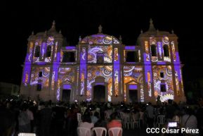 ¡Sí, el Arte es el Azul...!