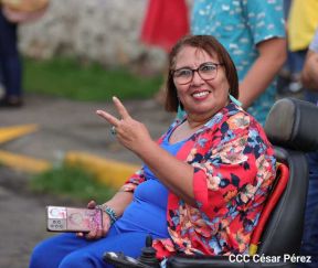 ¡Sí, el Arte es el Azul...!