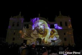 ¡Sí, el Arte es el Azul...!