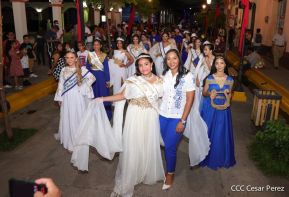 ¡Sí, el Arte es el Azul...!