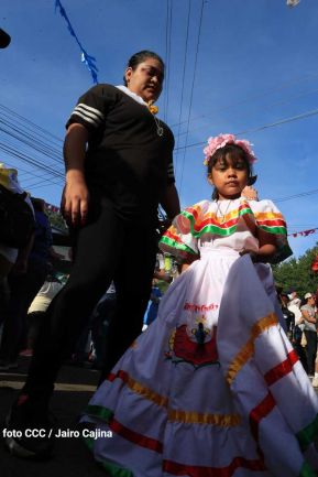 Entre fe y tradición Santo Domingo recorre las calles de Managua