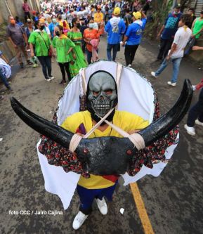 Entre fe y tradición Santo Domingo recorre las calles de Managua