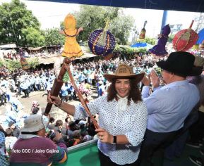 Entre fe y tradición Santo Domingo recorre las calles de Managua