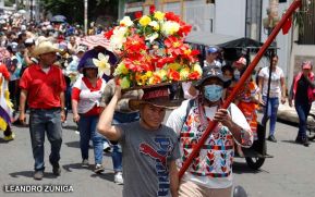 Entre fe y tradición Santo Domingo recorre las calles de Managua