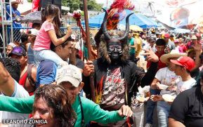 Entre fe y tradición Santo Domingo recorre las calles de Managua