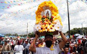 Entre fe y tradición Santo Domingo recorre las calles de Managua